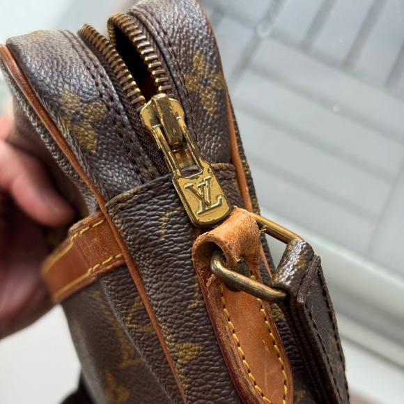 Louis Vuitton Vintage DANUBE crossbody - Picture 7 of 9